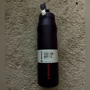 Stanley Matte Black IceFlow Bottle